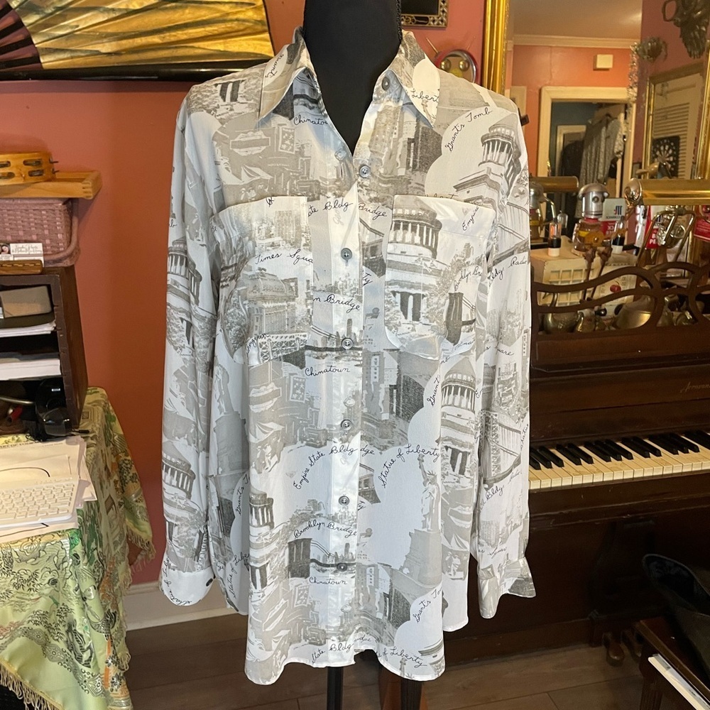 Vintage 90s Liz Claiborne Lizsport size S black and white Brooklyn NYC blouse